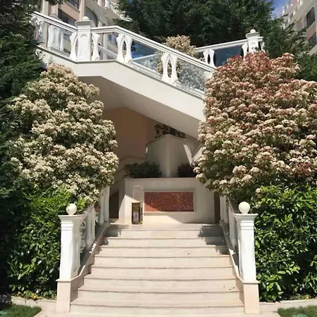 La Welcome Aranyhomok